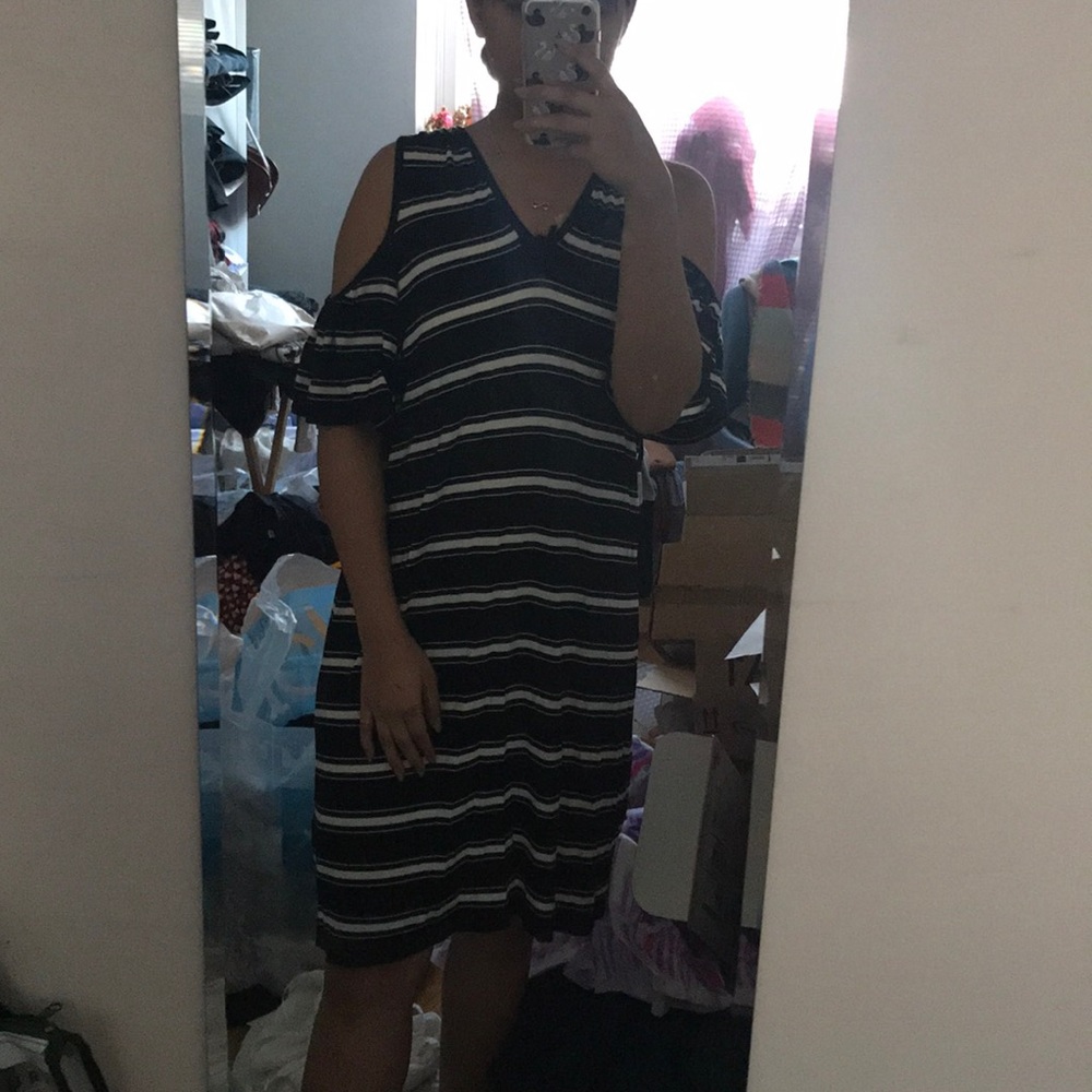 NWT Max Studio Black & White OTS Loose Dress Sz s
